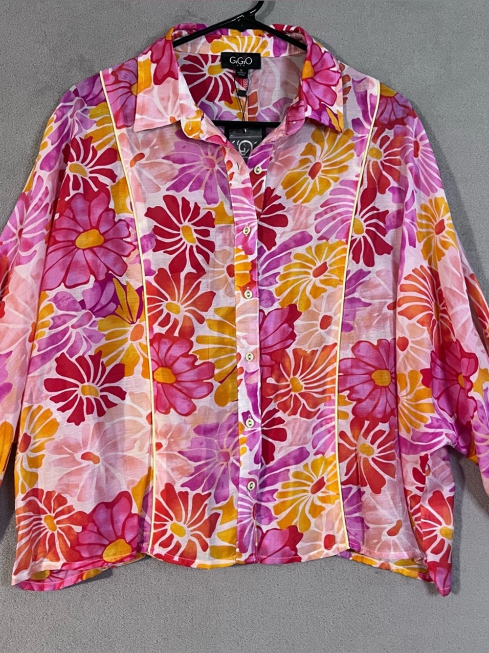 NWT Gigio Floral Button-Front Womens Blouse in Semi-sheer Pink & Yellow Sz Small